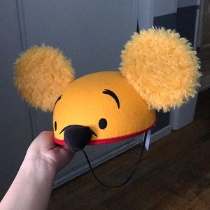 Authentic DISNEYLAND Winnie The Pooh hat 🐻🧡💛❤️